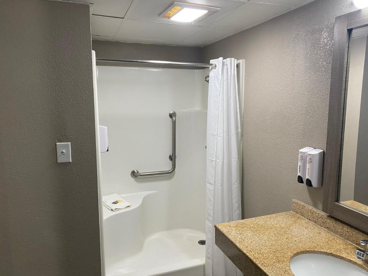 Red Roof Inn Jacksonville, Al Luaran gambar