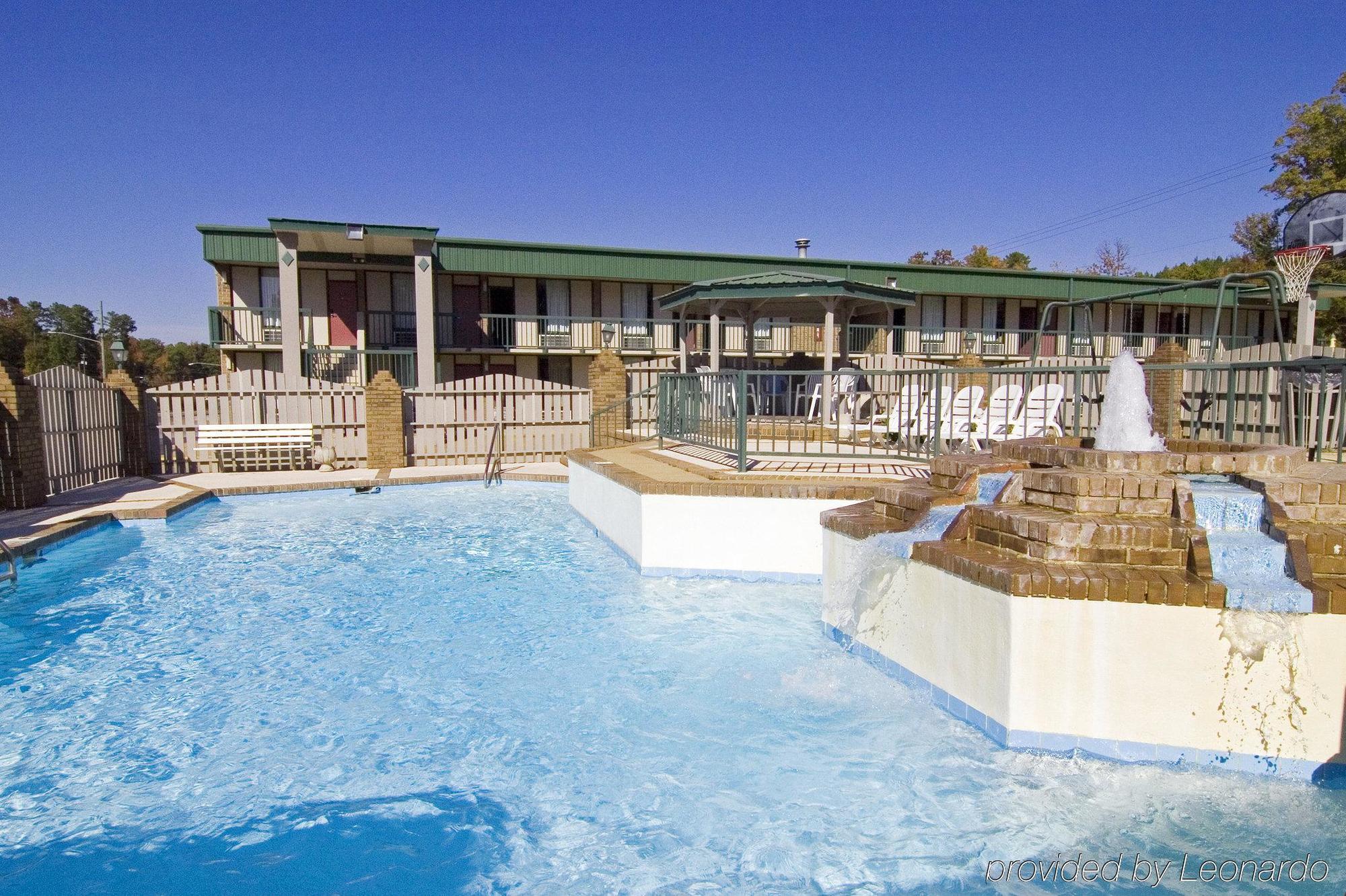 Red Roof Inn Jacksonville, Al Luaran gambar